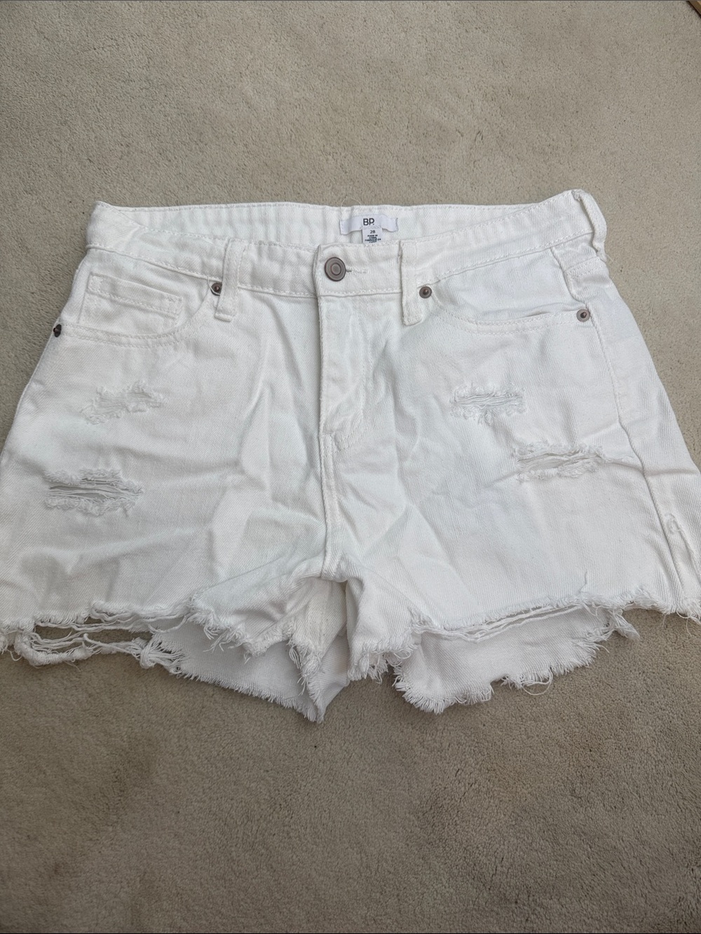 Nordstrom BP High Rise White Distressed Wash Denim Jean Shorts Size 28
